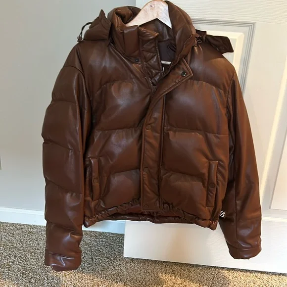 NWOT✨ Aritzia Superpuff Coffee Brown (XS) - Picture 2 of 12